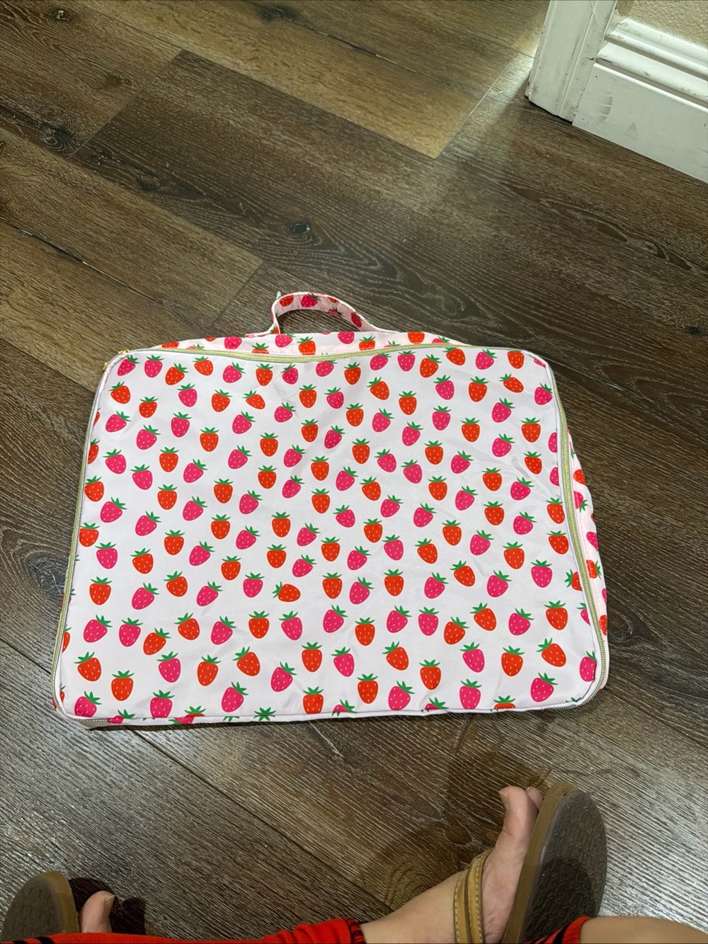 NWOT Dabney Lee Pink Strawberry-Print Travel organizer bag - Picture 9 of 9